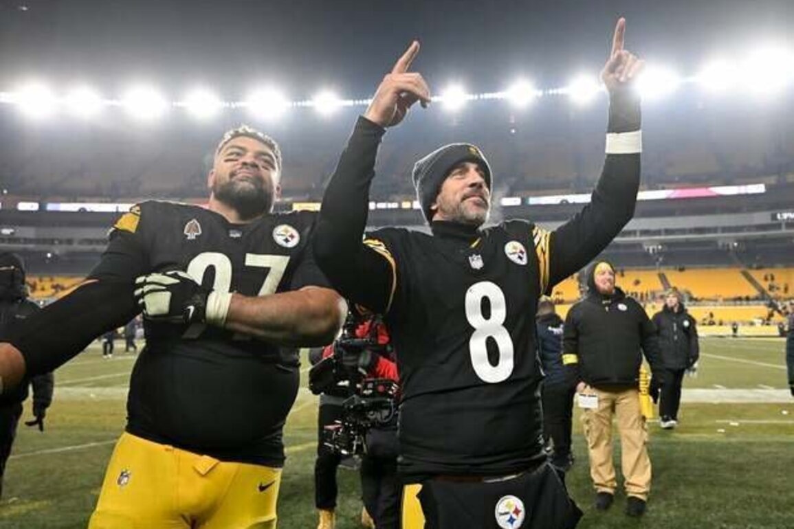 NFL roundup: Steelers edge Ravens in wild finish for playoff berth