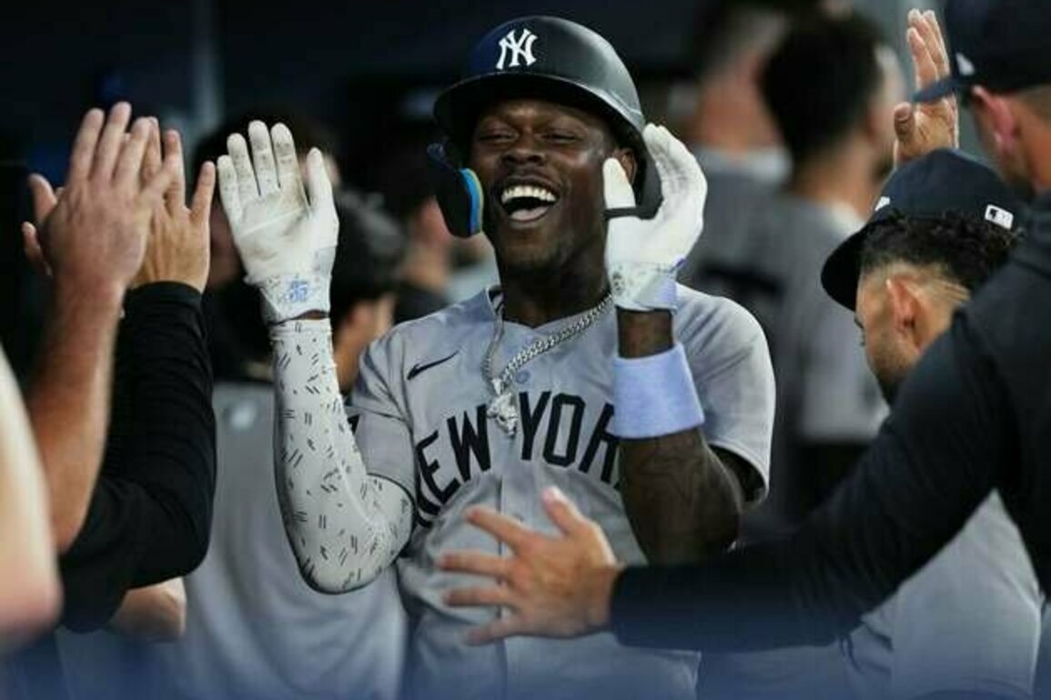 Vladimir Guerrero Jr.'s 3 RBIs steer Jays past Yankees