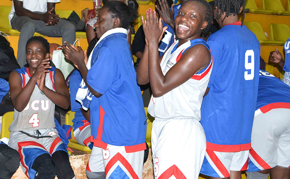 Aba UCU Lady Canons nga basanyukira obuwanguzi. Aba UCU Lady Canons nga basanyukira obuwanguzi.