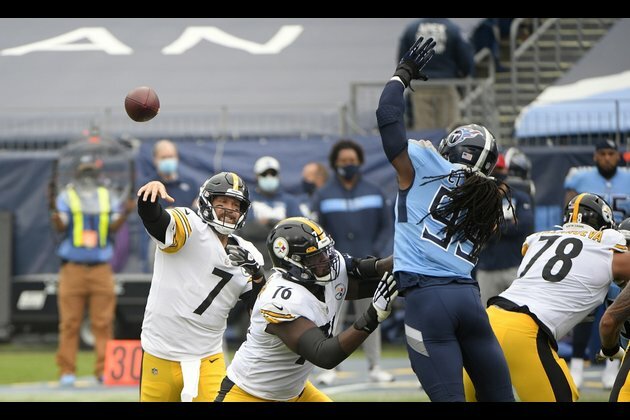 NFL roundup: Steelers stay unbeaten, hand Titans first loss