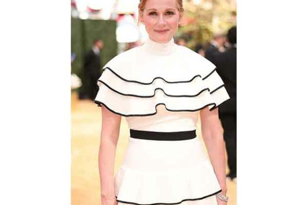 Laura Linney joins Kevin Kline in comedy series 'American Classic'