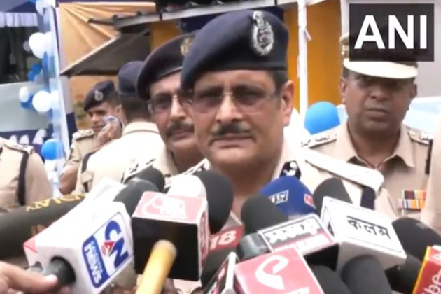Kolkata Police Commissioner urges people to refrain from revealing identity of victim of Kolkata gang rape case on social media