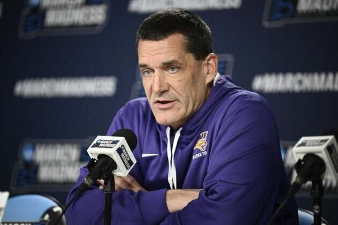 Report: Utah State hiring Northern Iowa's Ben Jacobson