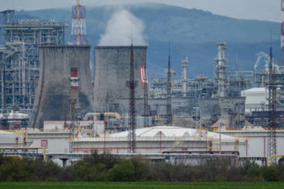 Ukrainian attacks on Russian refineries driving price hikes in the US - Bloomberg