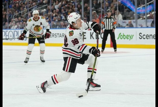 Connor Bedard, Blackhawks eager to spoil Avalanche's home opener