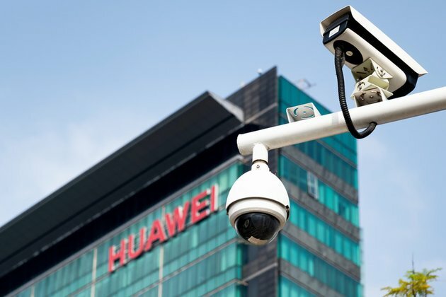 China&#039;s Huawei faces EU restrictions FT