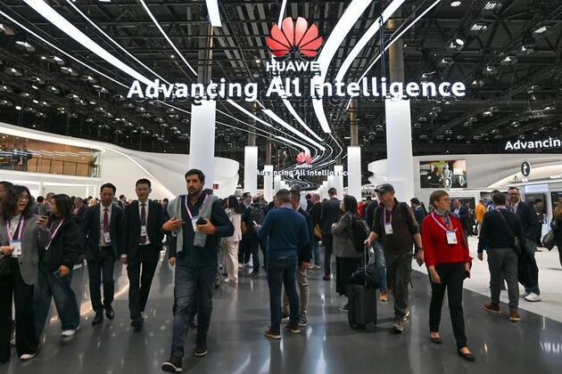 Roundup: Chinese firms shine at int'l mobile congress, win multiple awards