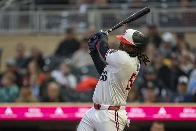 Josh Bell blasts 2 home runs to carry Twins past Astros