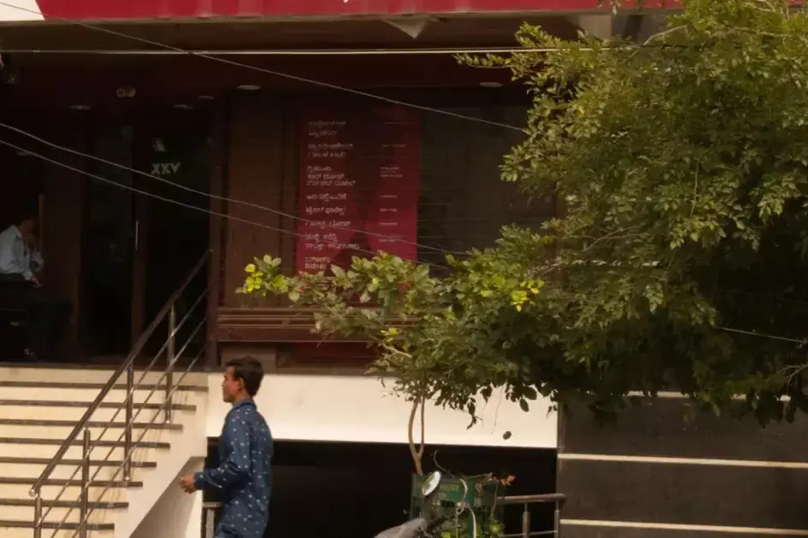 Axis Bank elevates Sameer Shetty, Bipin Saraf, R Vempati as group executives