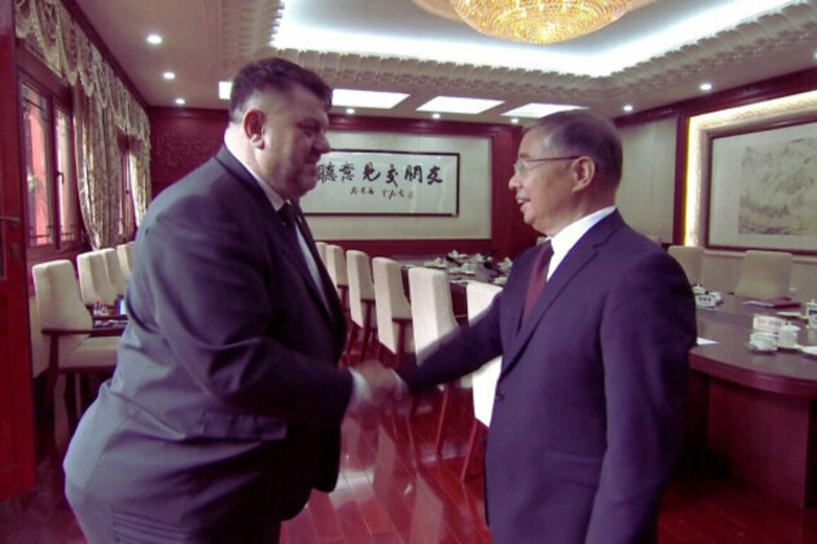 Senior CPC Official Met with Bulgarian Socialist Party Delegation