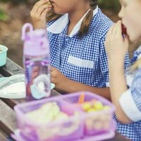 Australian kids BYO lunches to school. There is a healthier way to feed students
