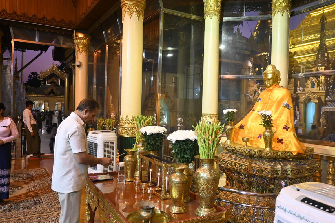MoS Kirti Vardhan Singh's visit to Shwedagon Pagoda highlights spiritual connection between India and Myanmar
