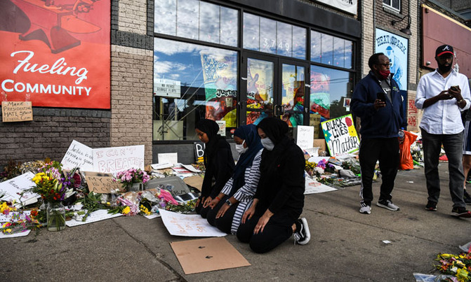 Rights leader says Floyd 'changed the world' as protests march on Rights leader says Floyd 'changed the world' as protests march on