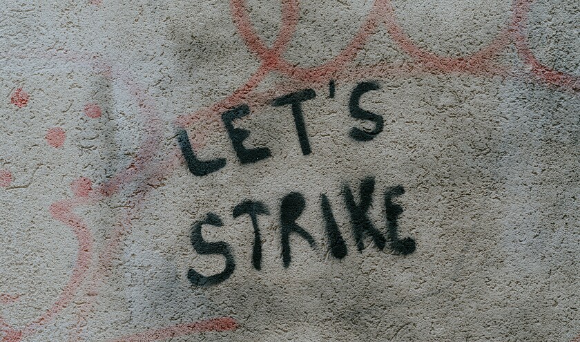 First-year resident doctors voted ‘resoundingly’ for strike action over job security