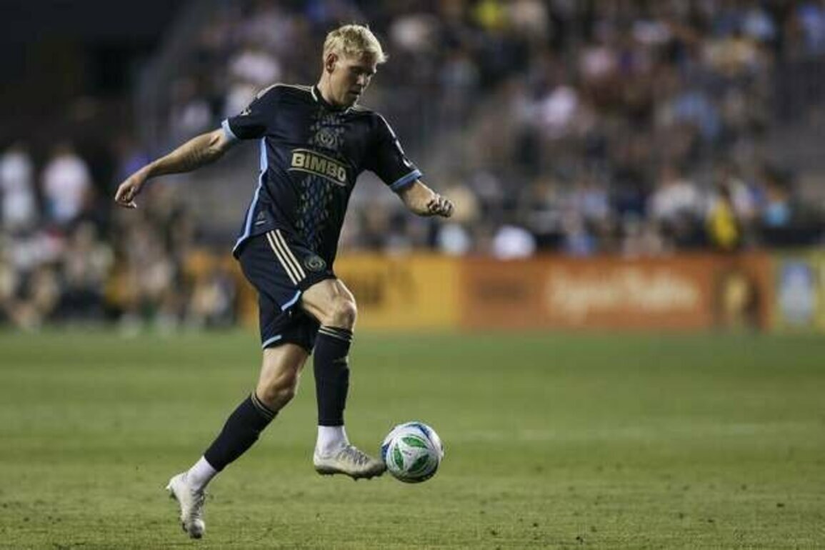 Union agree to extension with All-Star D Jakob Glesnes