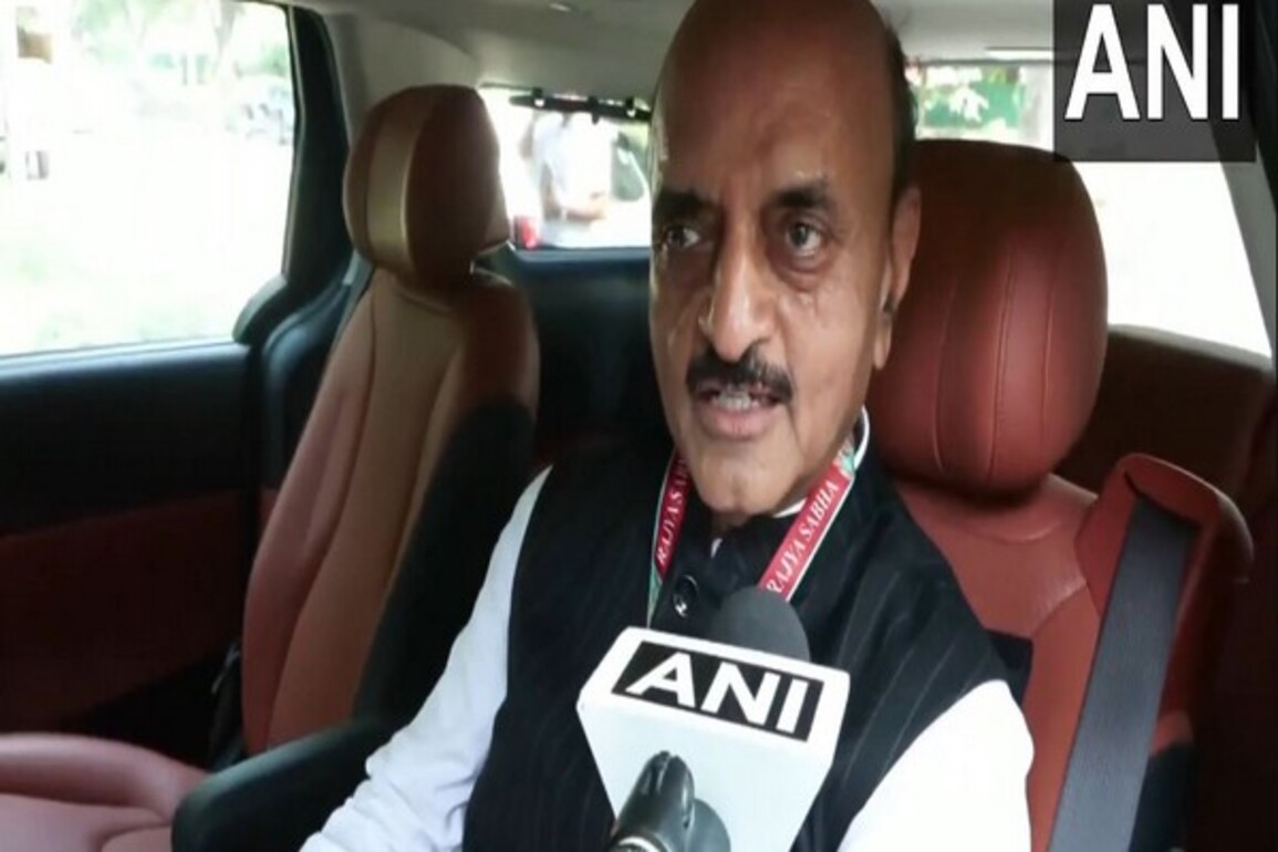 "No chances of cross-voting, NDA will win," says BJP MP Bhagwat Karad on Vice Presidential election