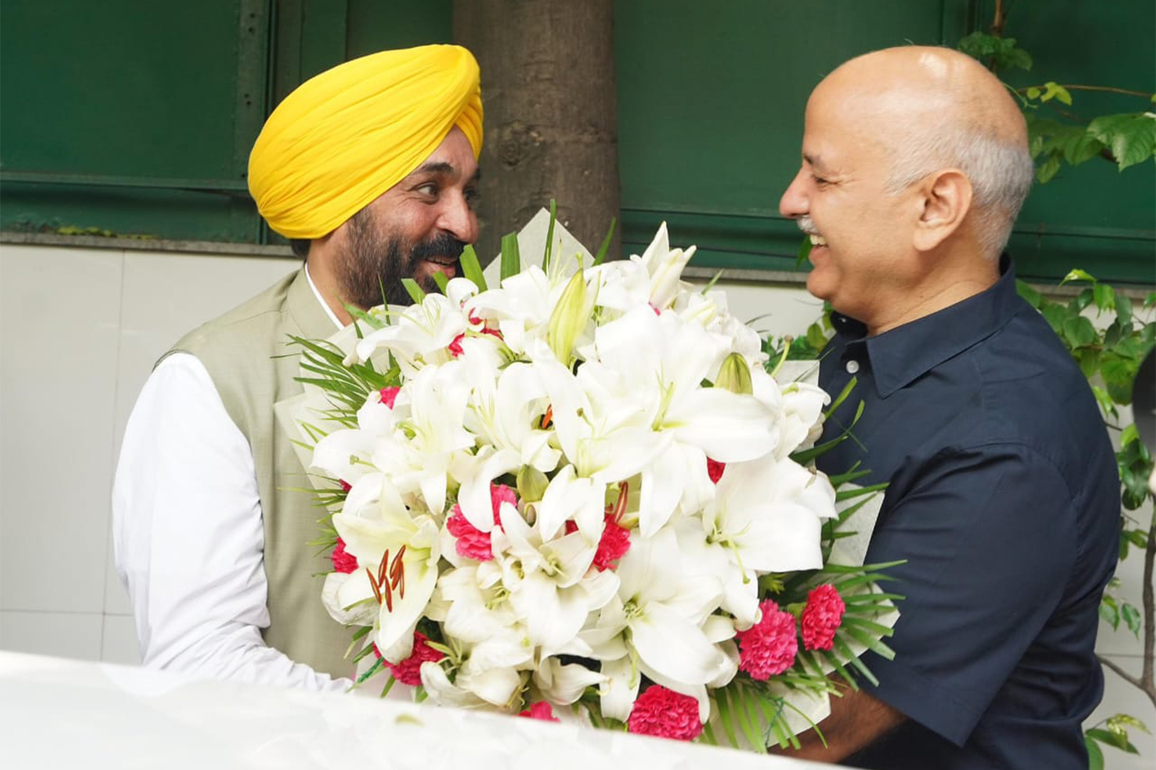 "Future of Punjab rests on your strong shoulders": Manish Sisodia extends birthday wishes to CM Mann