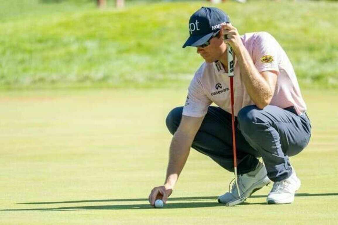 Adam Schenk, Braden Thornberry share third-round lead in Bermuda