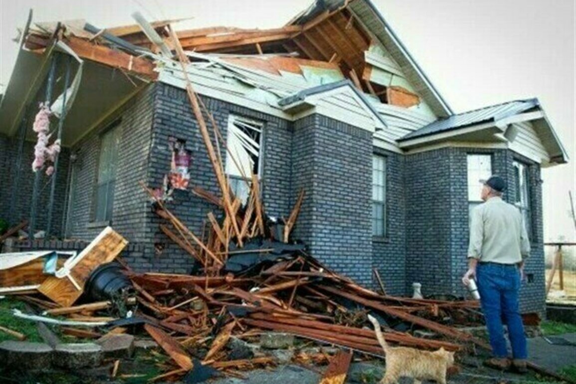 42 Dead in Severe Storms, Tornadoes That Swept across US