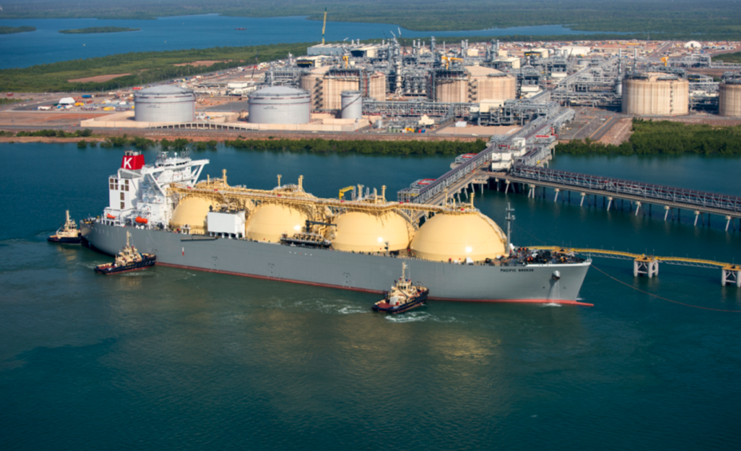 Located in the northwest of Australia, Ichthys is one of the world’s most complex liquefied natural gas (LNG) projects. TotalEnergies, the third largest global LNG company, is a partner in this major project operated by INPEX