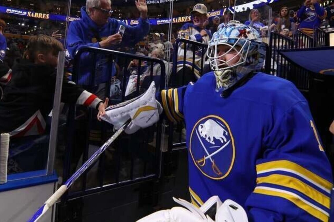 Sabres G Ukko-Pekka Luukkonen to start Game 4 vs. Canadiens