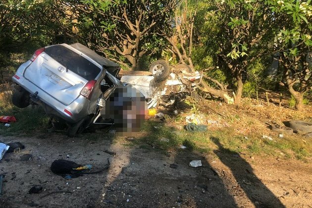 9 dead as Toyota bakkie, Avanza collide in Limpopo