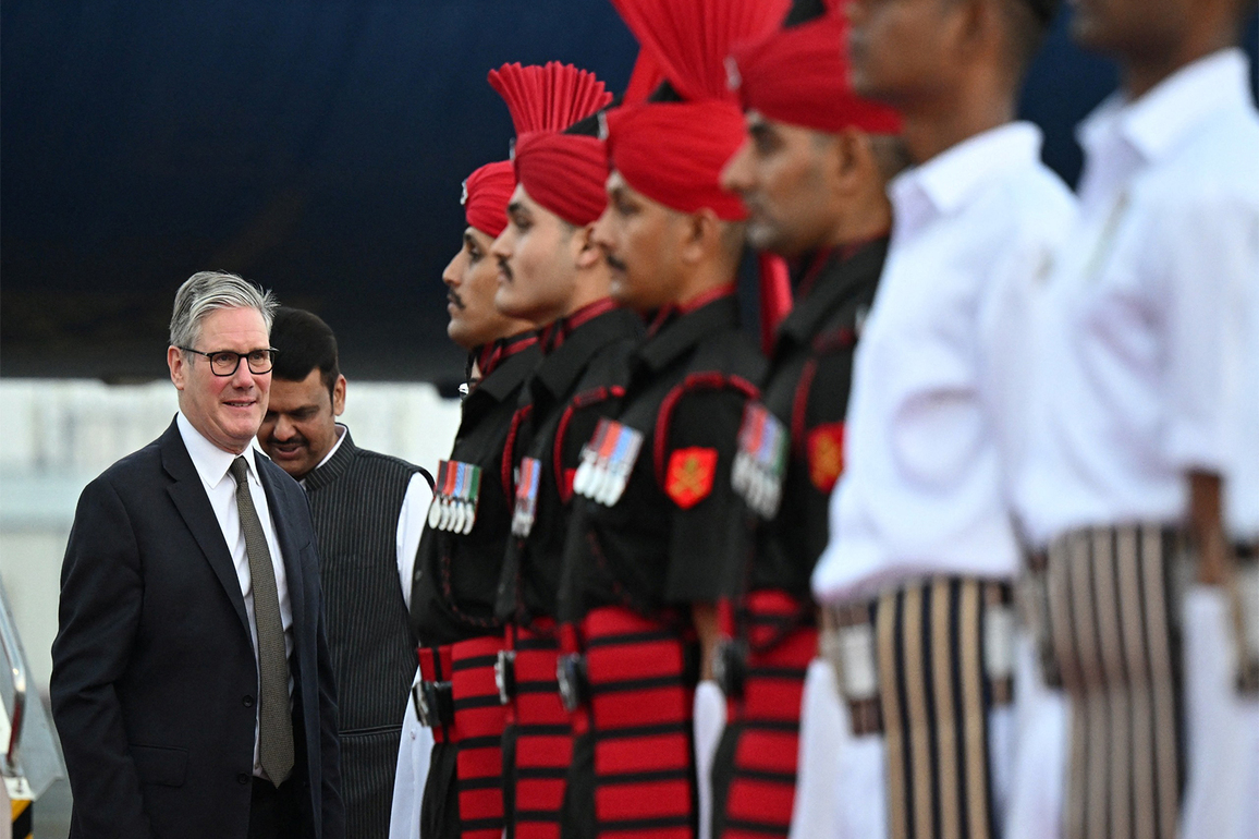 'Opportunities waiting to be seized are unparalleled...": 125-strong delegation marks largest ever UK govt trade mission to India
