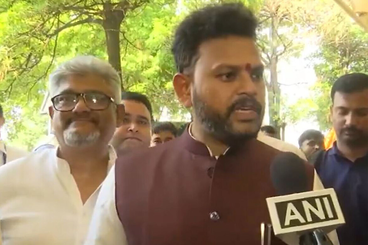 "Six new destinations to be added to hub-and-spoke model in next six weeks": Civil Aviation Minister