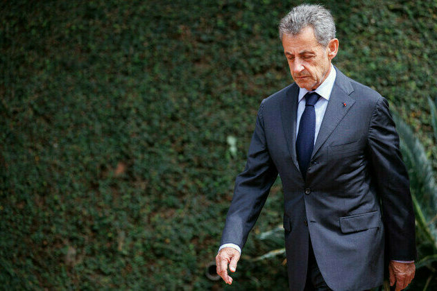 Sarkozy stripped of Frances highest state award