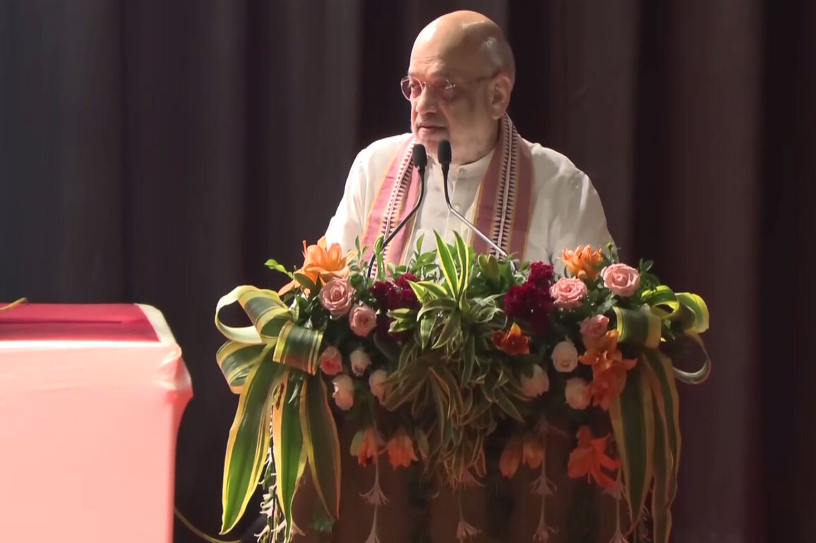 Amit Shah lays foundation stone, inaugurates development works worth Rs 144 crore of Kalol Municipality in Gandhinagar