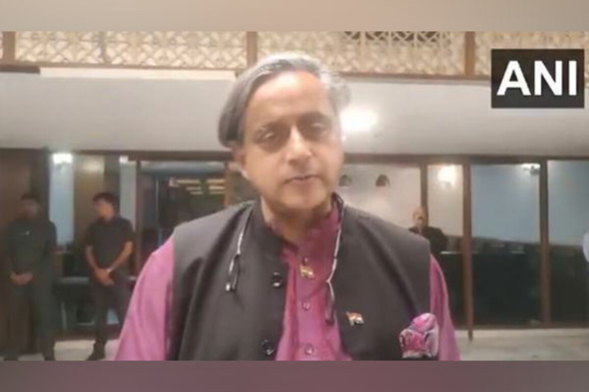 "Ravi Shankar Prasad praised Rafale as symbol of close collaborations": Shashi Tharoor on interaction with French delegation