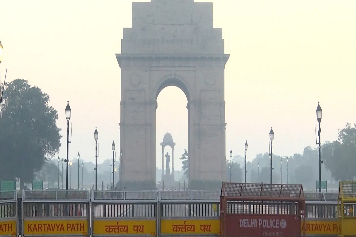 CPCB categorises Delhi air AQI as 'Very Poor'; Most areas with AQI 383