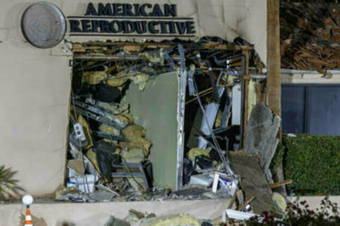 FBI calls blast near fertility clinic 'terrorism' (VIDEO)