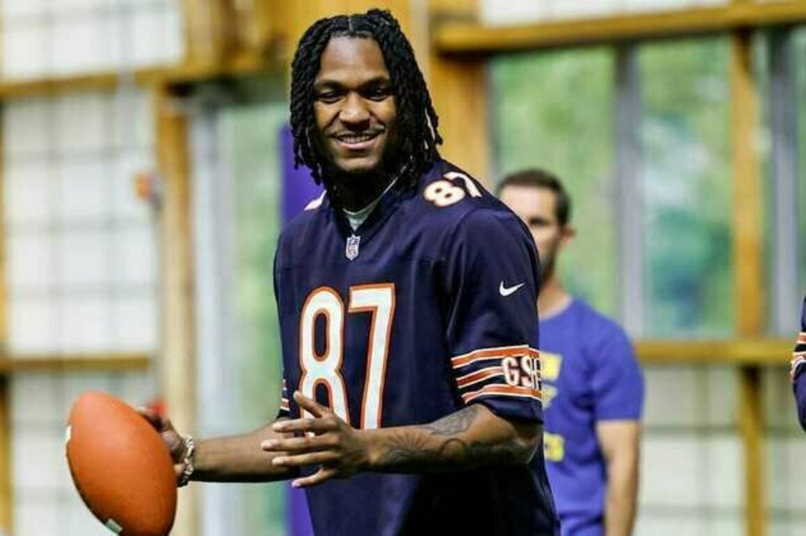Bears rookie Luther Burden III inspired to give back to community
