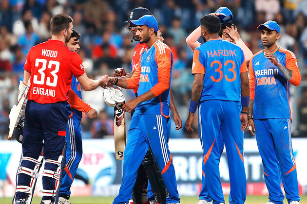 "Bit more pressure on India," reckons Dinesh Karthik ahead of T20 WC semifinal against England