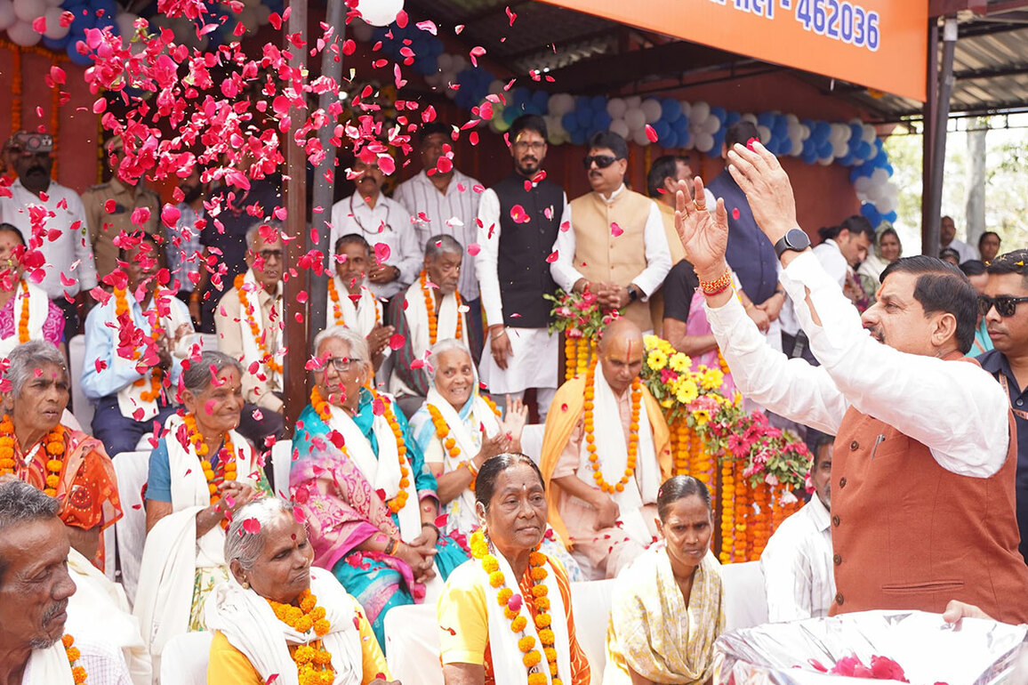 MP CM Mohan Yadav celebrates birthday with leprosy patients at Mahatma Gandhi Leprosy Ashram in Bhopal