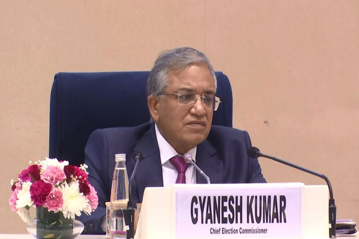 ECI to conduct second phase of Special Intensive Revision in 12 States, UTs; final voter list on Feb 7, 2026