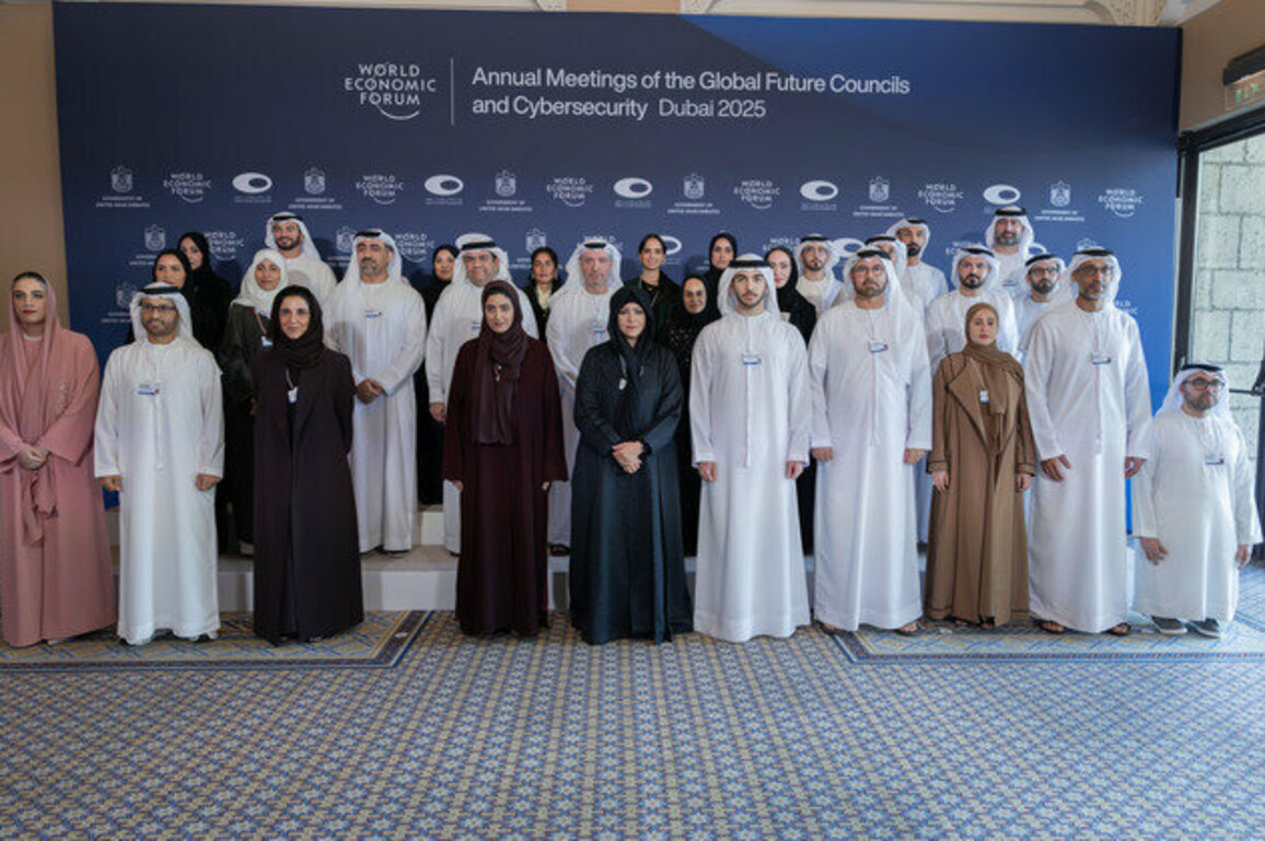 Latifa bint Mohammed meets members of Global Future Councils