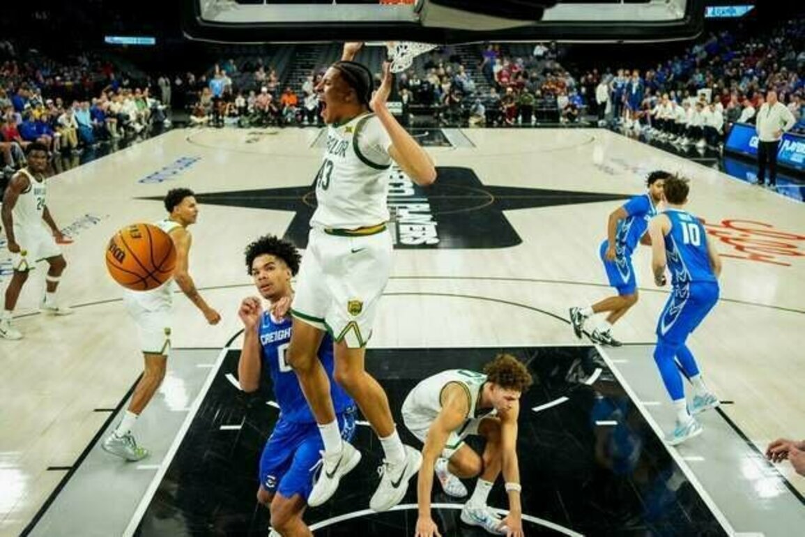 Cameron Carr, Baylor hope party continues vs. No. 14 St. John's