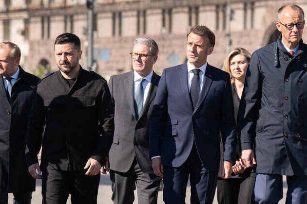 EU sabotaged Trumps Ukraine peace plan  Guardian