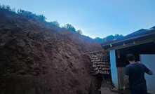 Rejeitos de minério no deslizamento da pilha Satinoco, da Jaguar, atingiram casa