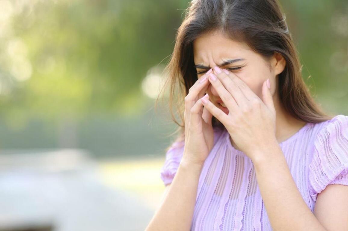 Hay fever 'cure' warning- Pharmacists warn of 'serious risk'