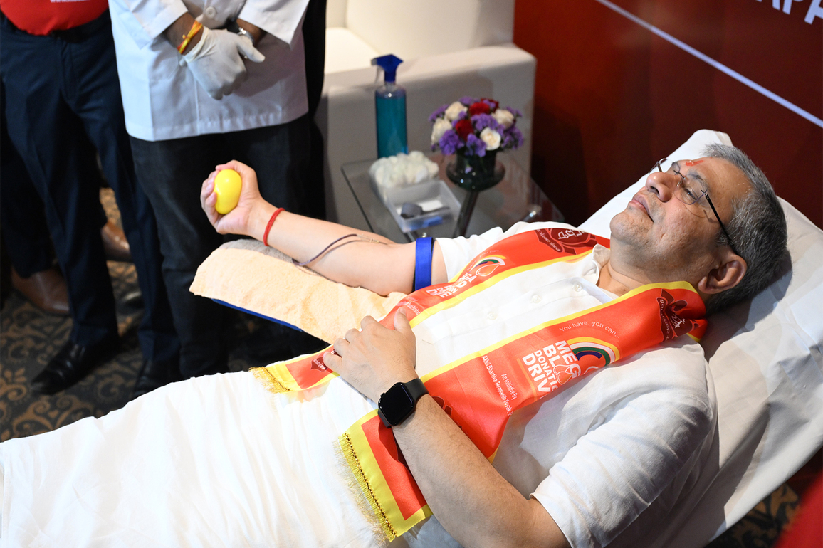 Ashwini Vaishnaw donates blood during Seva Saptah to mark PM Modi's 75th birthday