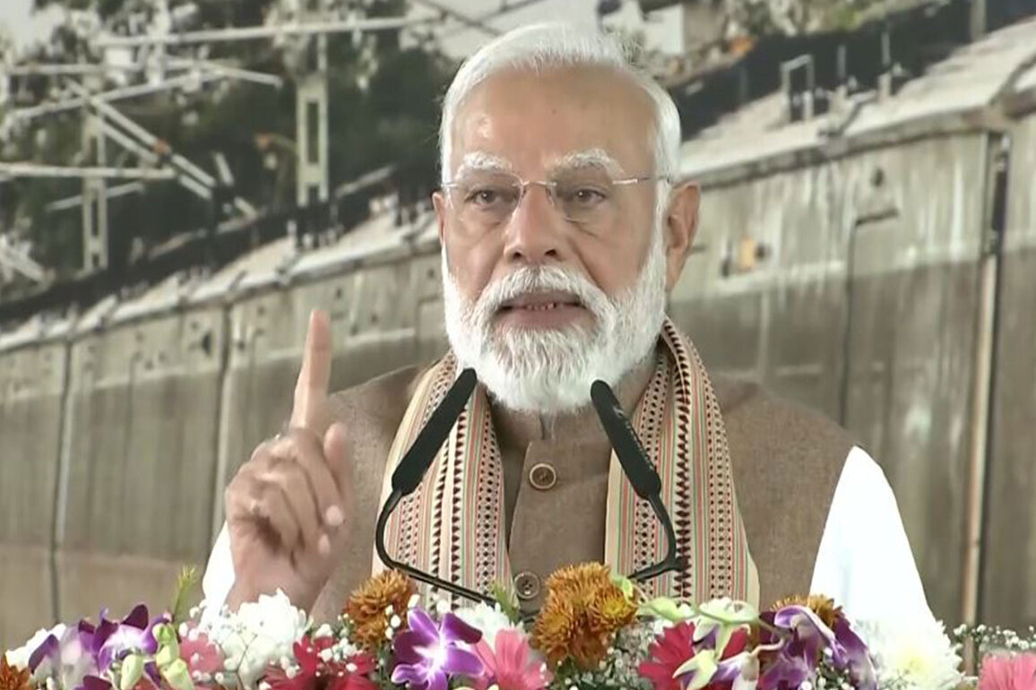 "Allies deserted them": PM Modi trains gun at Congress over IYC protest, alleges "hell-bent on ruining country"