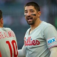 Phillies OF Nick Castellanos departs with hip tightness