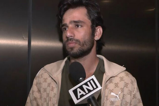 Indian spinner Ravi Bishnoi expresses admiration for Virat Kohli's fitness, says, "When he bats....."