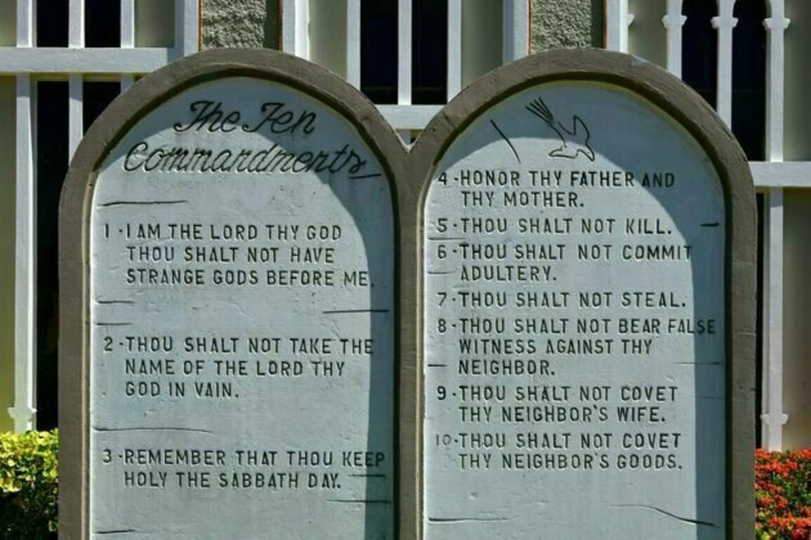 3 states push to put the Ten Commandments back in school - banking on new guidance at the Supreme Court