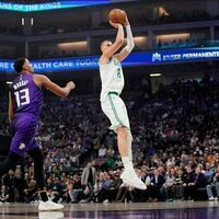 Jayson Tatum exits with ankle injury as Celtics rout Kings