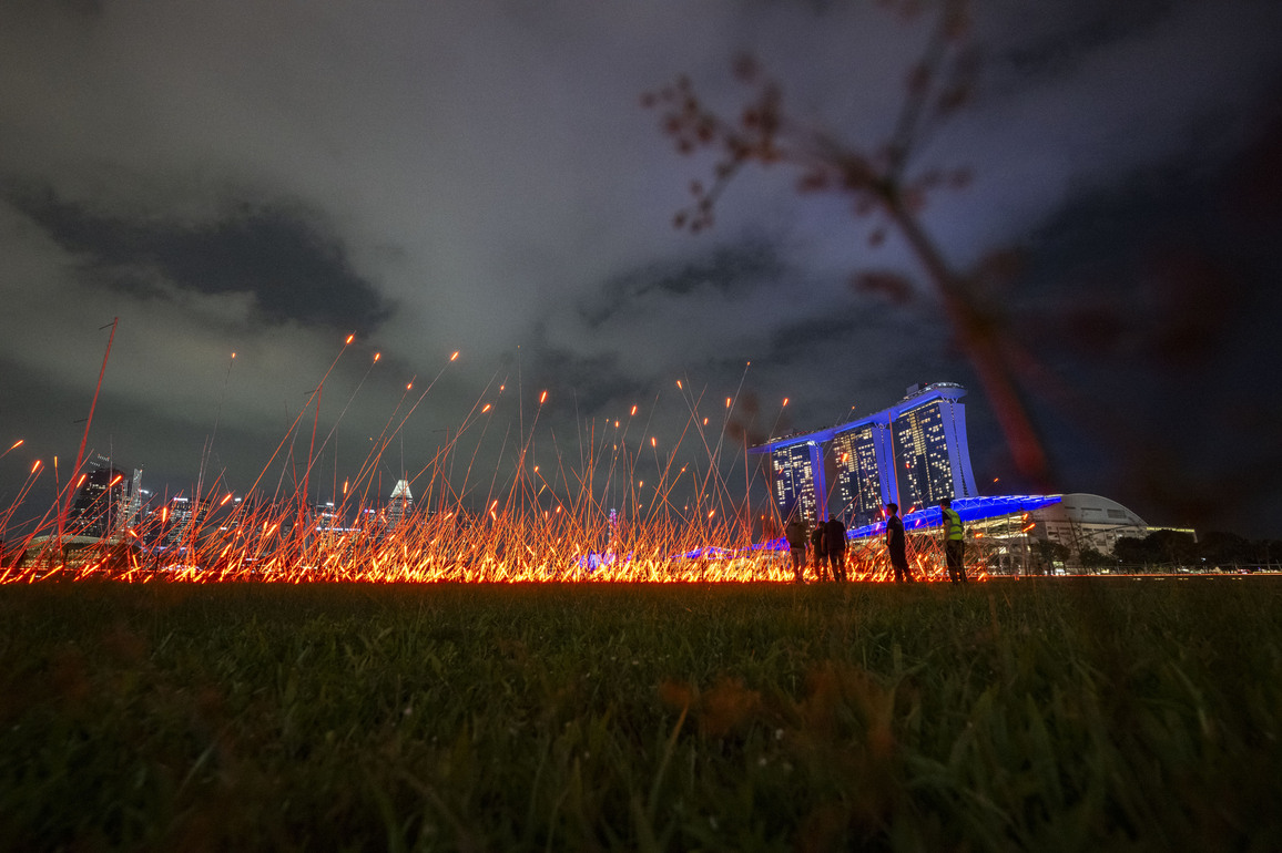 SINGAPORE-LIGHT INSTALLATION-PREVIEW