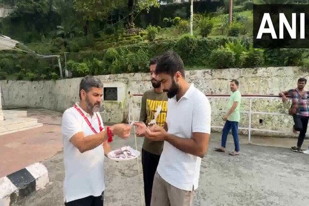 J-K: Shri Mata Vaishno Devi Shrine Board distributes prasad to devotees amid yatra suspension